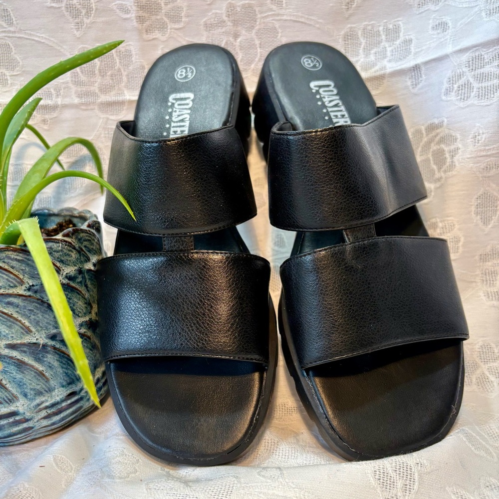 Coasters Woman’s Sandals, Black, 2 Strap Slip On, 1.5 in heels, size 8.5